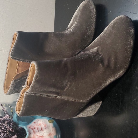 Franco Sarto Shoes - Franco Sarto Boots.